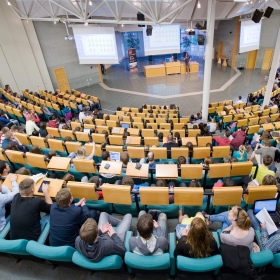 Zvaná přednáška „IT Management in Corporation“ – 26.10.2018